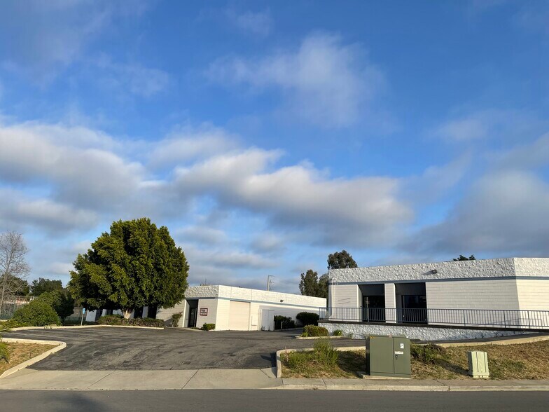 More Photos Of 429 Industrial Way, Fallbrook Light Manufacturing For Lease