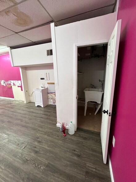 More Photos Of 502-510 55th St, West New York Storefront For Lease