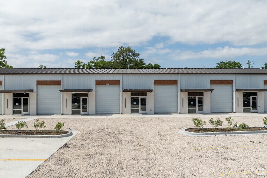 More Photos Of 3622 Old Spanish Trl, Houston Warehouse For Lease