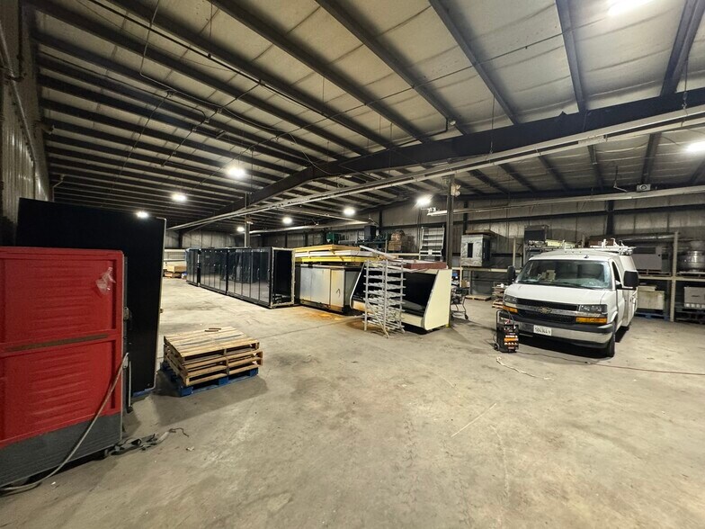 More Photos Of 160 N State Highway 121, Warrensburg Warehouse For Lease