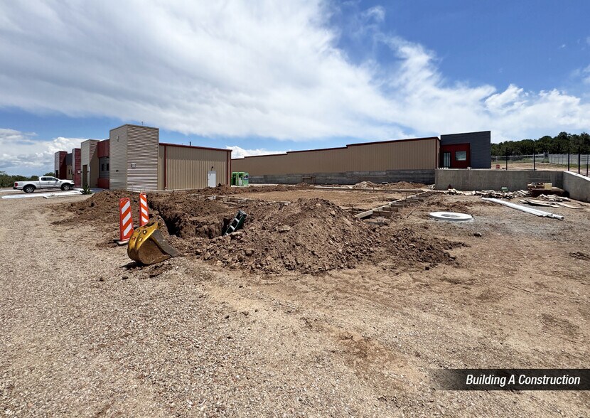 More Photos Of 1376 NM 333, Tijeras Warehouse For Lease