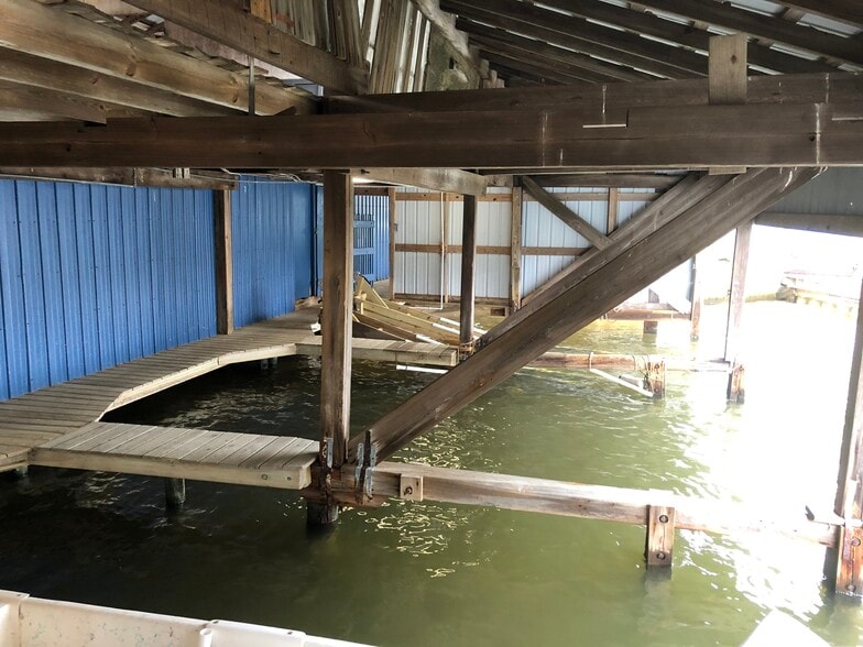 More Photos Of 601 Bayou Blvd, Pensacola Marina For Sale