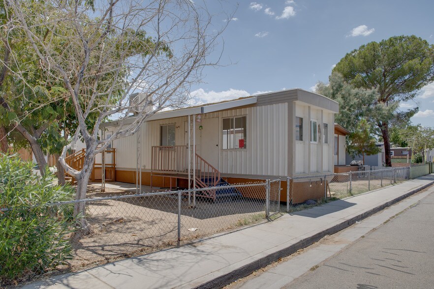 More Photos Of 535 W Atkins Ave, Ridgecrest Manufactured Housing Mobile Home Park For Sale
