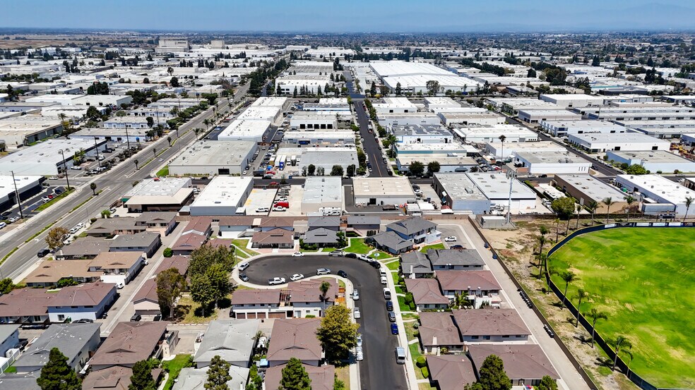 More Photos Of 5571 Reno Cir, Huntington Beach Apartments For Sale