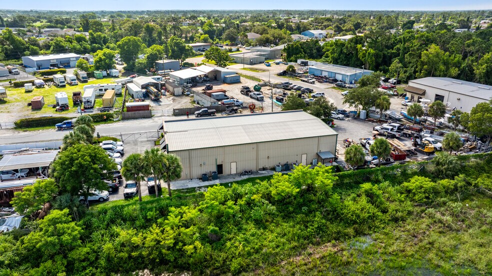 More Photos Of 17520 Rockefeller Cir, Fort Myers Warehouse For Sale