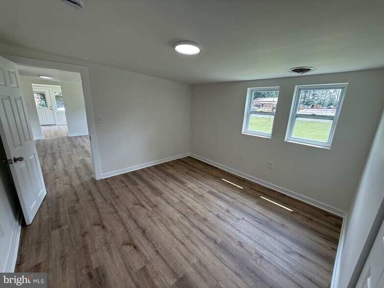 More Photos Of 14679 Coastal Hwy, Milton Office For Lease