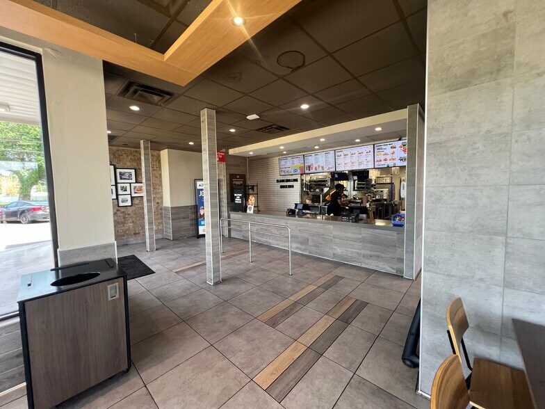 More Photos Of 206 E 1st St, Thibodaux Fast Food For Sale