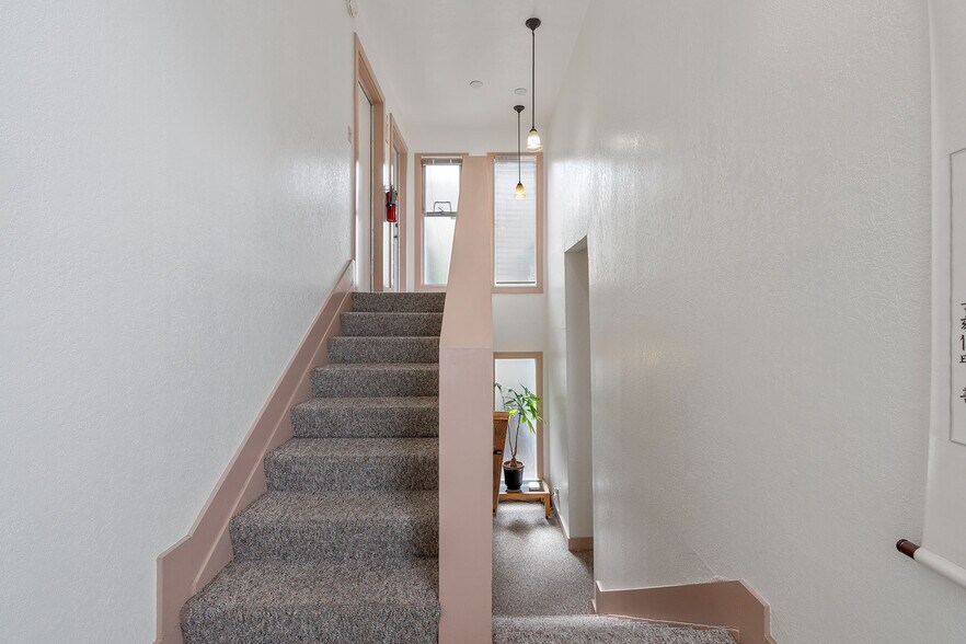 More Photos Of 2424-2428 Dwight Way, Berkeley Medical For Lease