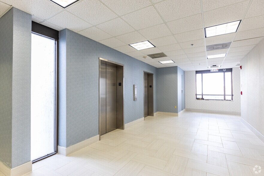 More Photos Of 16800 NW 2nd Ave, Miami Medical For Lease