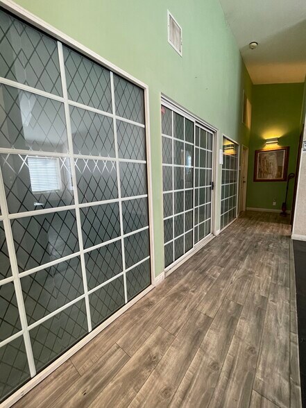 More Photos Of 8823 Fenwick St, Sunland Office For Lease