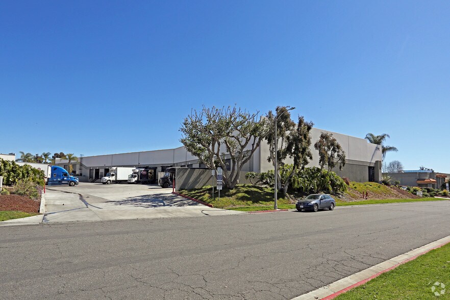 More Photos Of 2591 Pioneer Ave, Vista Warehouse For Lease