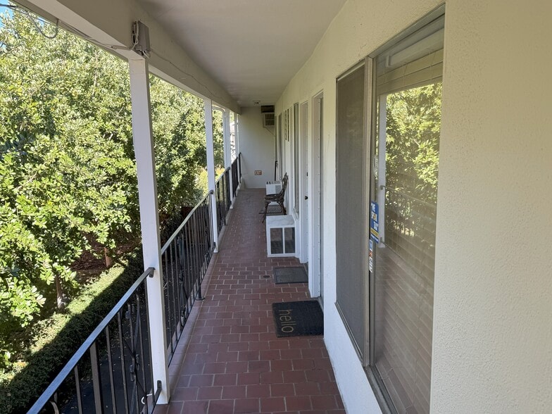 More Photos Of 501 N Santa Cruz Ave, Los Gatos Storefront Retail Office For Sale