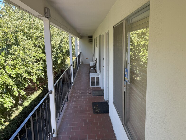 More Photos Of 501 N Santa Cruz Ave, Los Gatos Storefront Retail Office For Sale