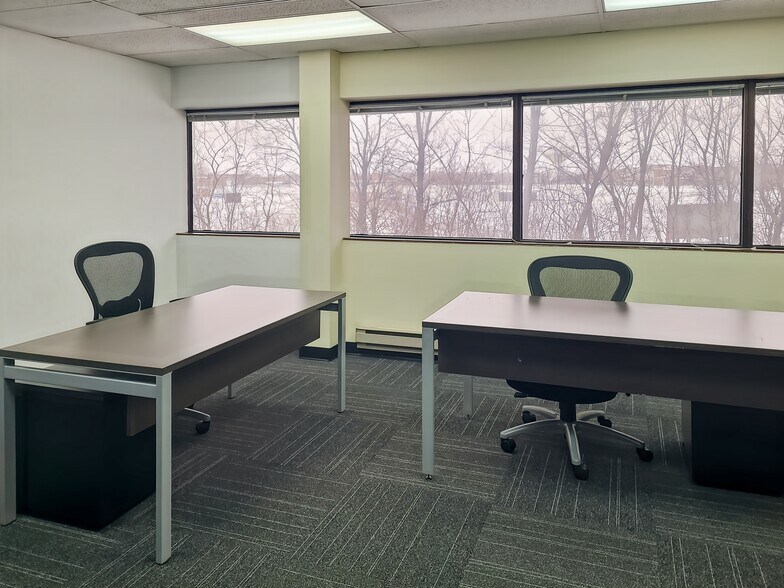 More Photos Of 20200 Governors Dr, Olympia Fields Coworking Space
