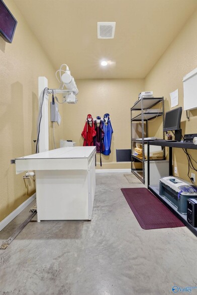 More Photos Of 1103 County Road 359, Crossville Medical For Sale