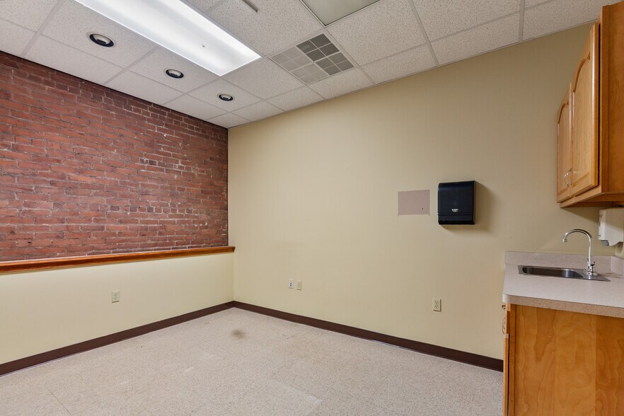 More Photos Of 1227 W Liberty St, Allentown Medical For Sale