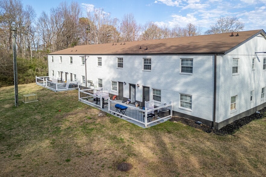 More Photos Of 1204-1216 Lakeview Dr NW, Conyers Multifamily For Sale