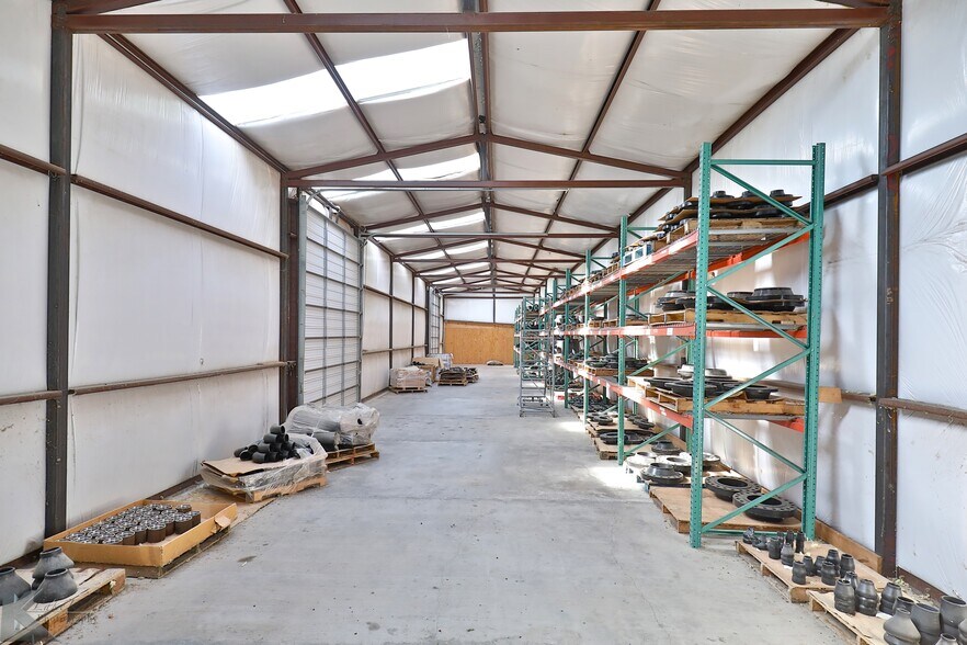 More Photos Of 411 E South 11th St, Abilene Warehouse For Lease