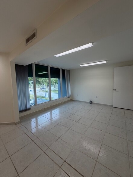 More Photos Of 16115-16155 SW 117th Ave, Miami Light Distribution For Sale