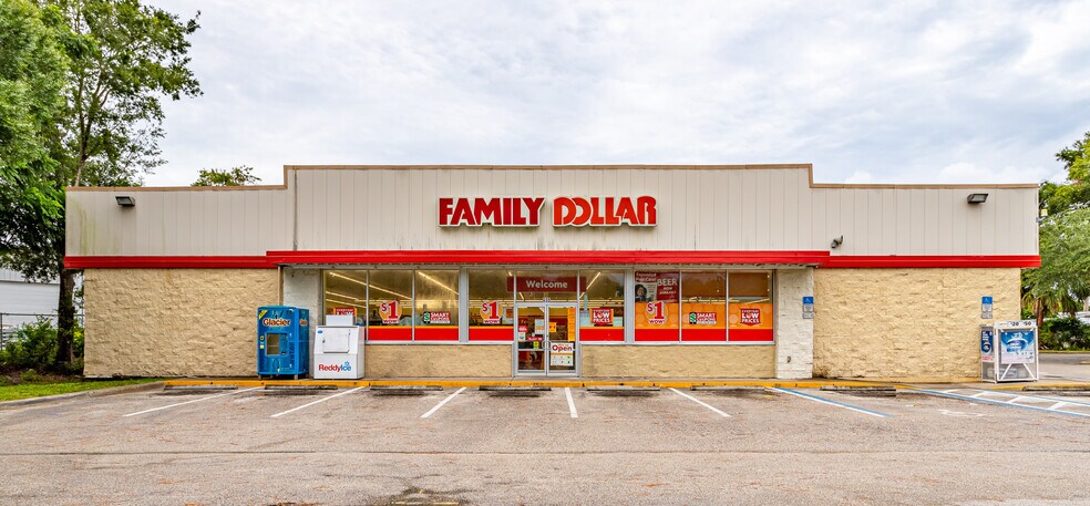 More Photos Of 915 S SR 15a, Deland Freestanding For Sale