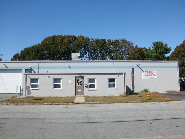 More Photos Of 25 Westwood Ave, New London Warehouse For Sale