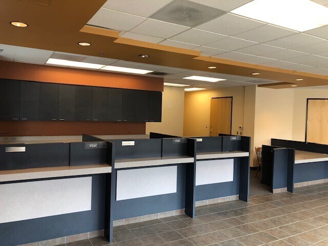 More Photos Of 165 E Charles St, Mount Angel Storefront For Lease