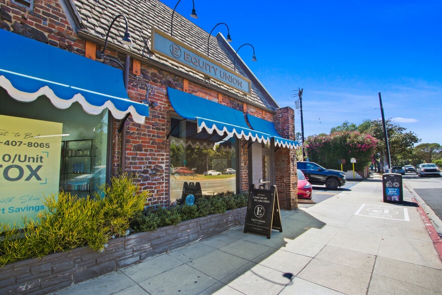 More Photos Of 2528-2538 San Vicente Blvd, Santa Monica Storefront For Lease