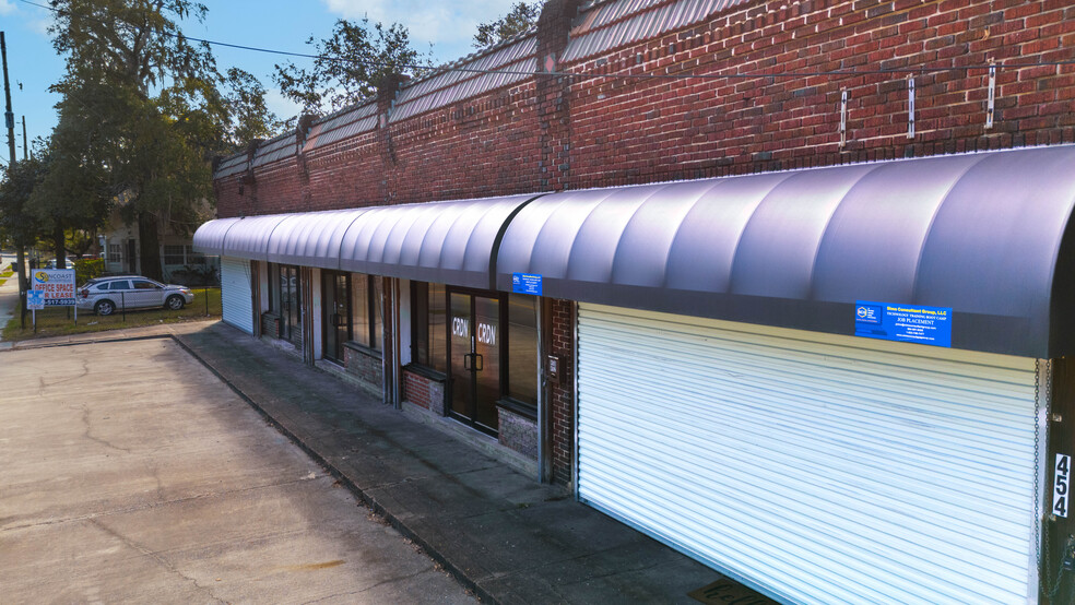 Primary Photo Of 446 Golfair Blvd, Jacksonville Storefront Retail Office For Sale