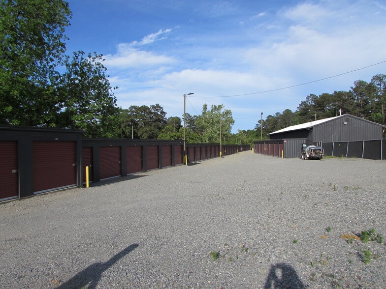 More Photos Of 5550 Hawkinsville Rd, Macon-Bibb Self Storage For Sale