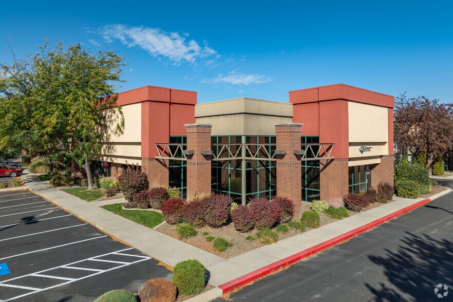 Primary Photo Of 280 E Corporate Dr, Meridian Research And Development For Lease