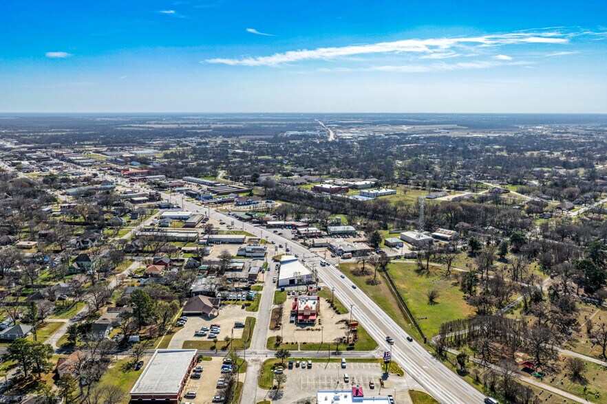 More Photos Of 1014 W Moore Ave, Terrell Restaurant For Sale