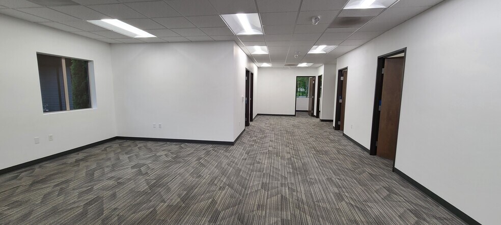 Primary Photo Of 2025 Madrona Ave SE, Salem Office For Lease