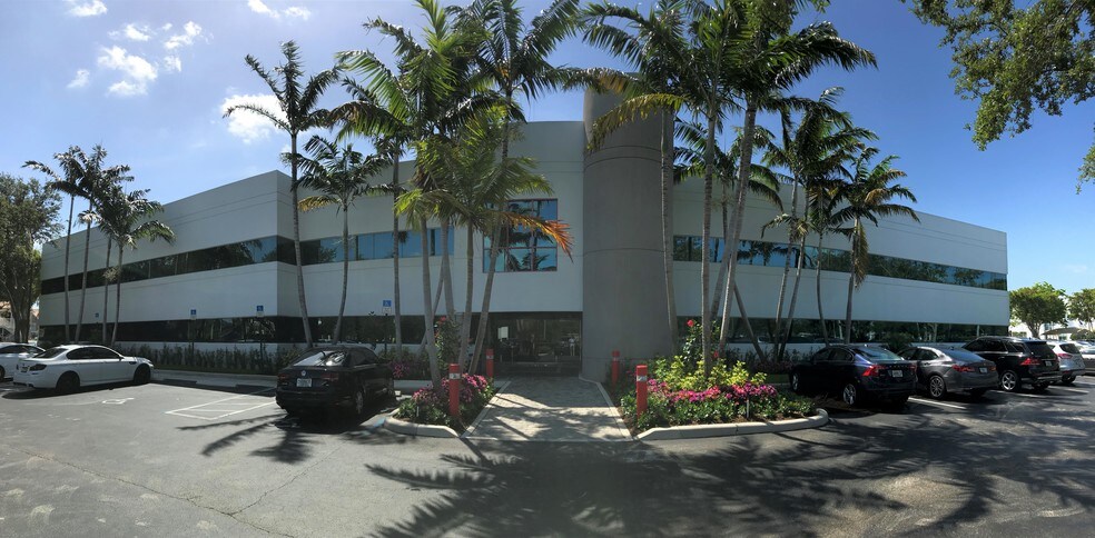 More Photos Of 551 NW 77th St, Boca Raton Office For Lease