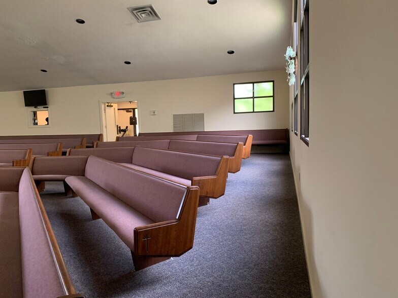 More Photos Of 31 Calhoun Ave, Greenville Religious Facility For Sale