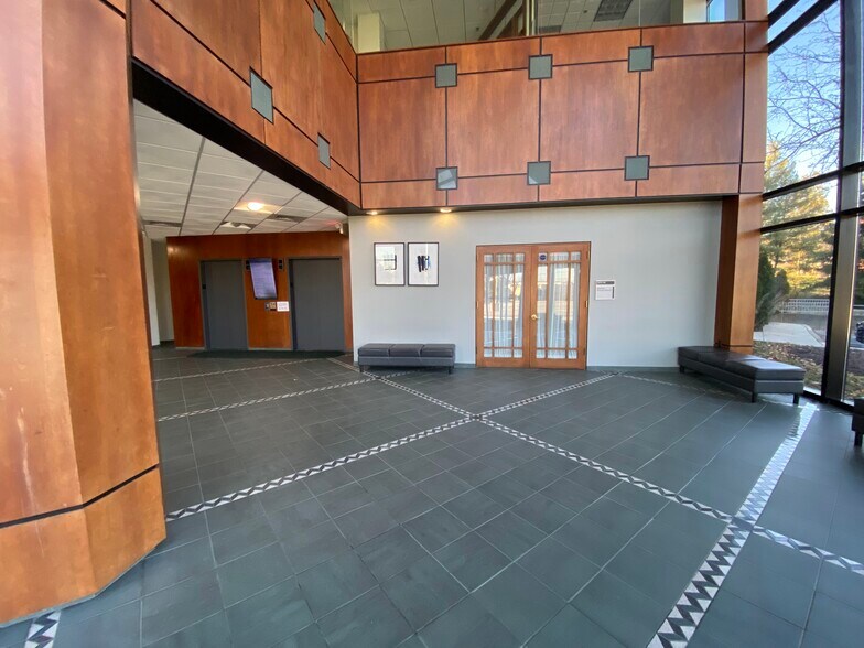 More Photos Of 1611 Pond Rd, Allentown Medical For Lease