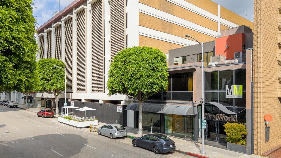More Photos Of 420 N Camden Dr, Beverly Hills General Retail For Lease