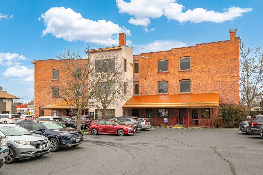 More Photos Of 1717 W Broadway Ave, Spokane Office For Sale