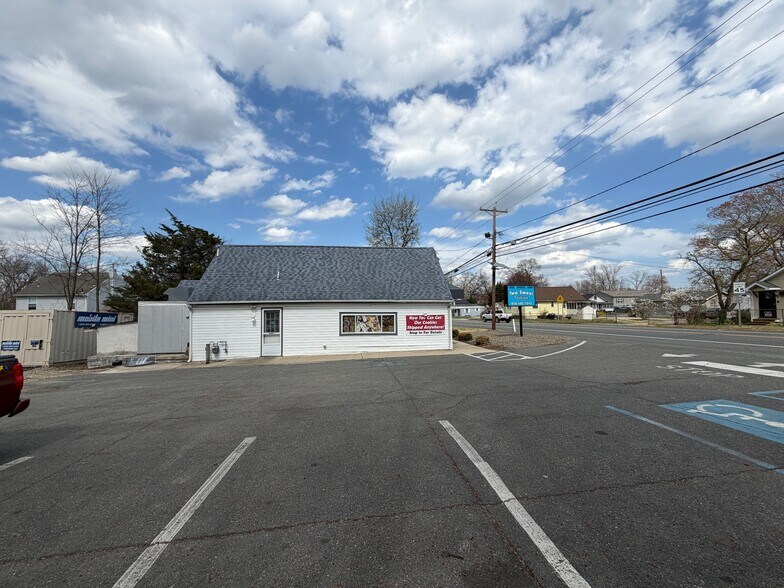 More Photos Of 1526 Hurffville Rd, Deptford Freestanding For Sale