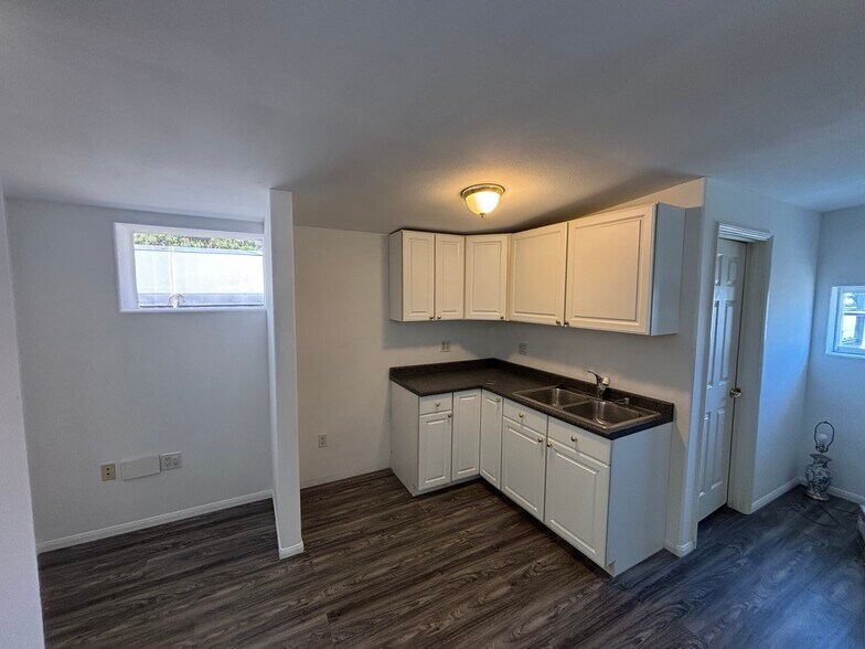 More Photos Of 11942 Western Ave, Garden Grove Warehouse For Sale
