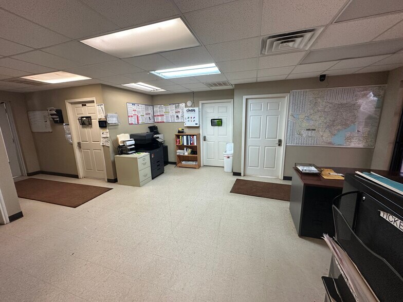 More Photos Of 13100 State Highway 191, Midland Manufacturing For Lease