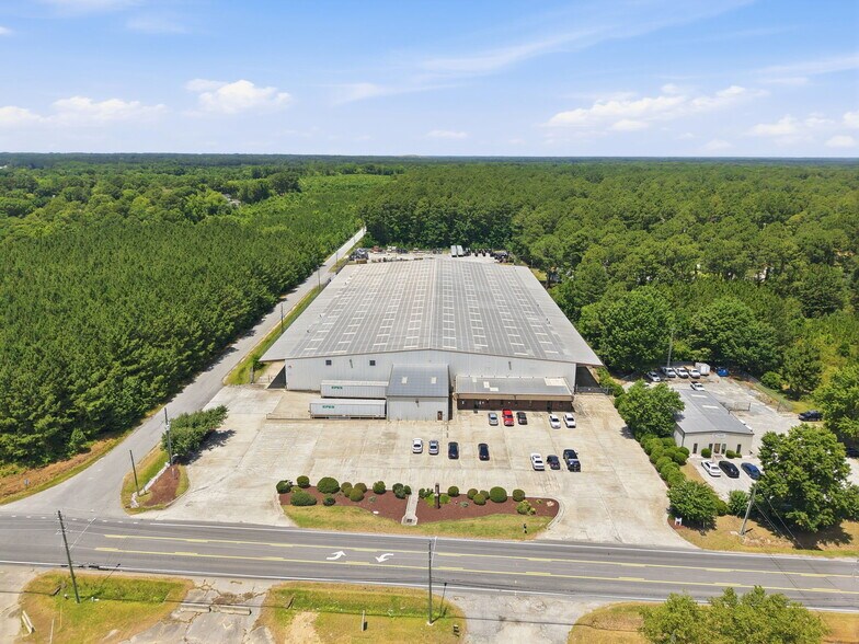 More Photos Of 1526 S Brightleaf Blvd, Smithfield Warehouse For Lease