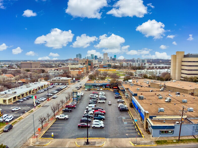 More Photos Of 3409-3437 W 7th St, Fort Worth Unknown For Lease