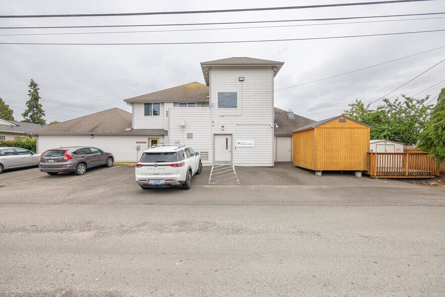 More Photos Of 811 Georgiana St, Port Angeles Medical For Sale