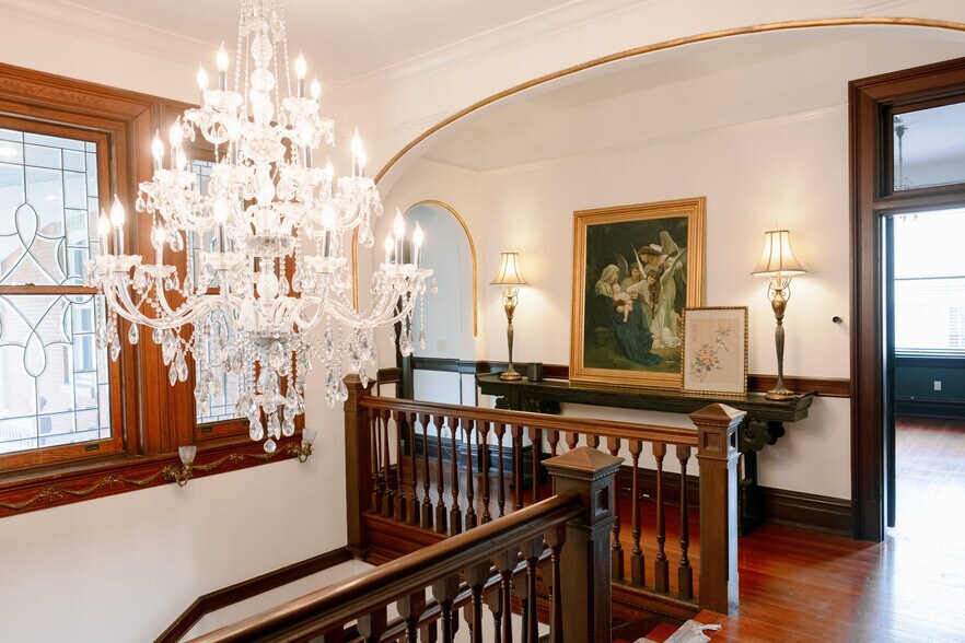 More Photos Of 341 S Plant Ave, Tampa Office Residential For Sale