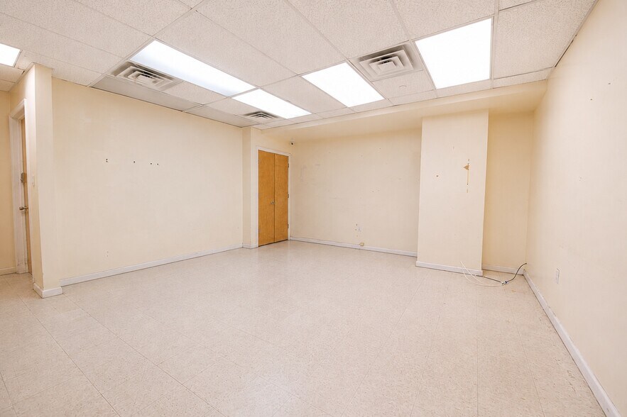 More Photos Of 390 Kings Hwy, Brooklyn Apartments For Sale