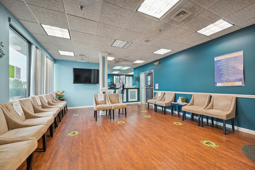 More Photos Of 1553 State Route 27, Somerset Medical For Sale