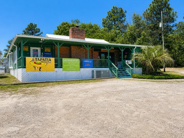 More Photos Of 2040 S Lake Dr, Lexington Light Distribution For Sale