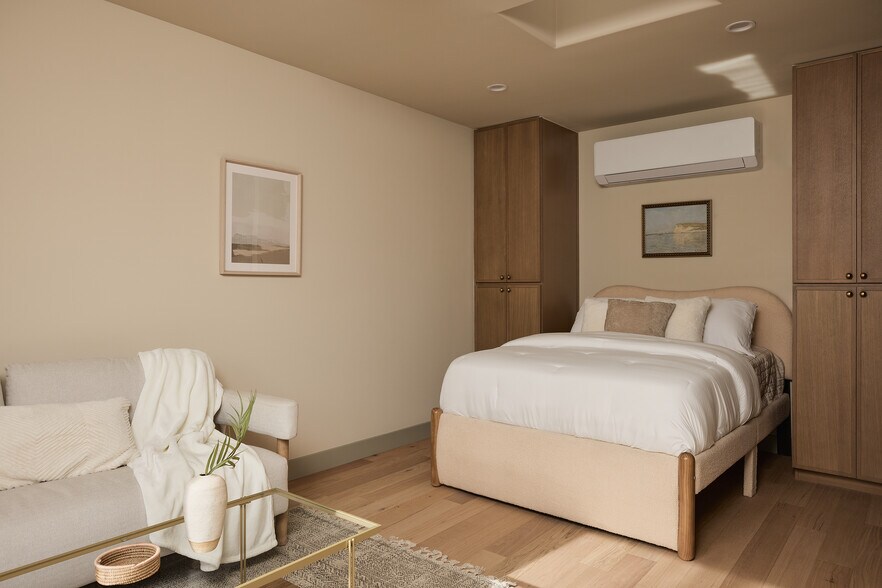 More Photos Of 1434 McDuff St, Los Angeles Apartments For Sale