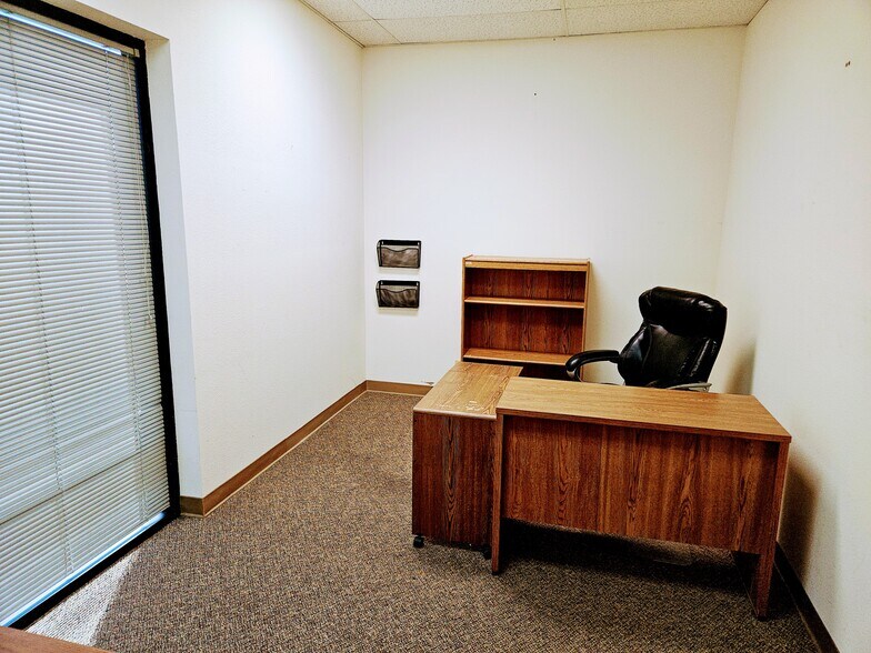More Photos Of 5510 Skylane Blvd, Santa Rosa Office For Lease