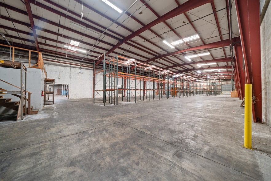 More Photos Of 506 SE 3rd Ave, Ocala Warehouse For Lease